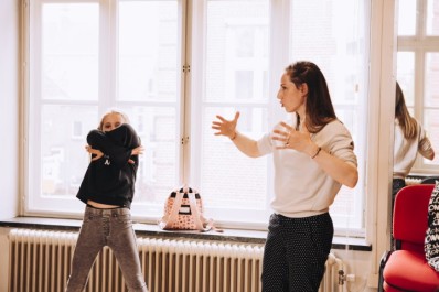 het verzet kraakt Klein